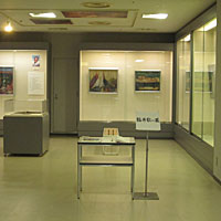 作品が展示されている様子の写真