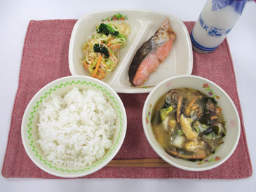 5月26日の中学校の給食の写真