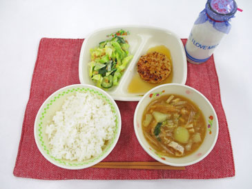 4月7日の中学校の給食の写真