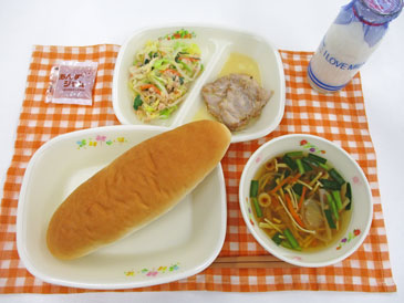 4月8日の中学校の給食の写真