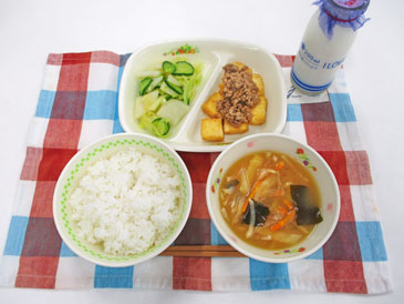 4月11日の中学校の給食の写真