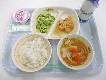 4月21日の小学校の給食の写真