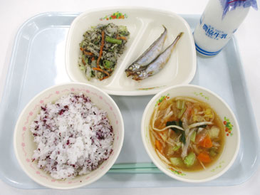 6月4日の小学校の給食の写真