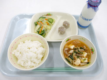 6月13日の小学校の給食の写真