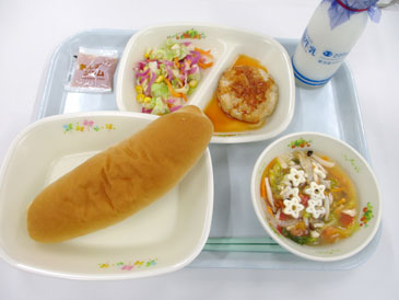 6月19日の小学校の給食の写真