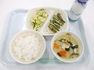 6月25日の小学校の給食の写真