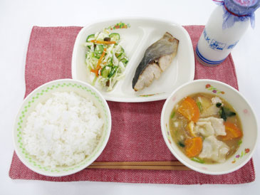 7月2日の小学校の給食の写真