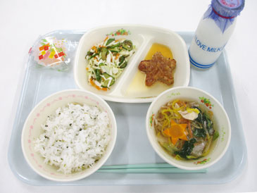 7月7日の小学校の給食の写真