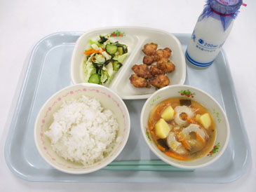 7月11日の小学校の給食の写真