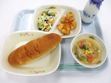 7月15日の小学校の給食の写真