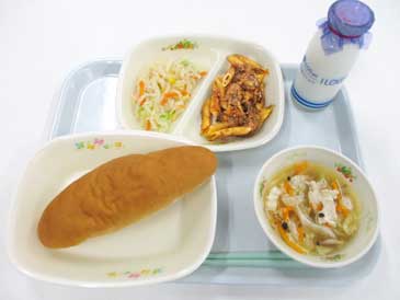 7月22日の小学校の給食の写真