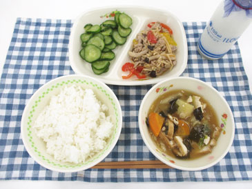 8月27日の中学校の給食の写真