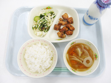 10月1日の小学校の給食の写真