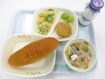 10月9日の小学校の給食の写真