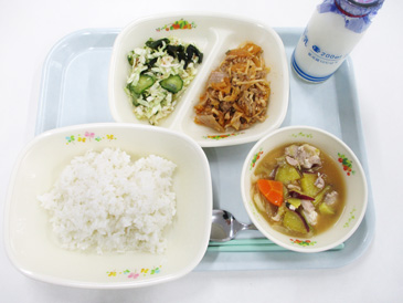 10月27日の小学校の給食の写真