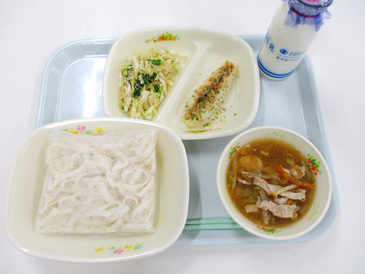 10月30日の小学校の給食の写真