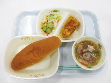 11月11日の小学校の給食の写真