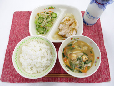 11月17日の中学校の給食の写真