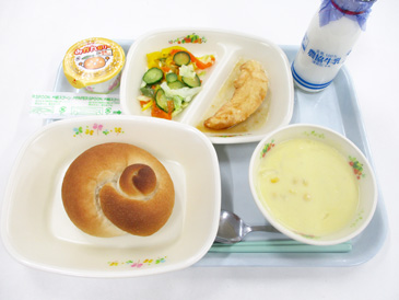 11月20日の小学校の給食の写真