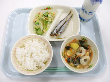 12月3日の小学校の給食の写真