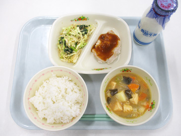 12月8日の小学校の給食の写真