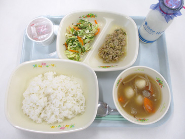 12月10日の小学校の給食の写真