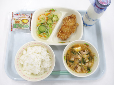 12月12日の小学校の給食の写真
