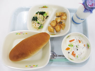 令和8年4月30日の小学校の給食の写真