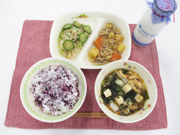 令和8年5月18日の中学校の給食の写真