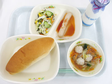 令和8年5月28日の小学校の給食の写真