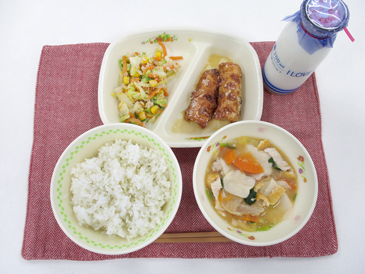 令和8年6月15日の中学校の給食の写真