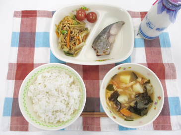 令和8年6月5日の中学校の給食の写真