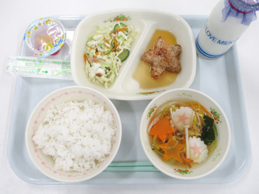 令和8年7月10日の小学校の給食の写真