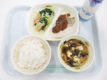 令和8年8月24日の小学校の給食の写真