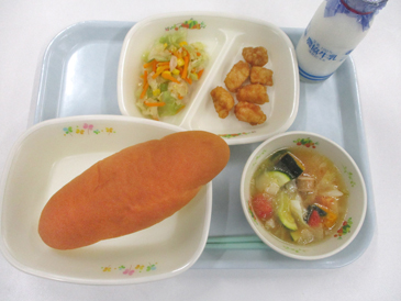 令和8年8月25日の小学校の給食の写真