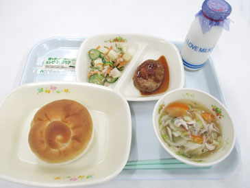 令和8年9月24日の小学校の給食の写真