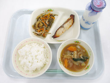 令和8年9月30日の小学校の給食の写真