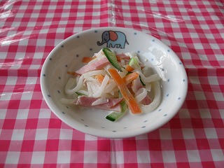 大根サラダの写真