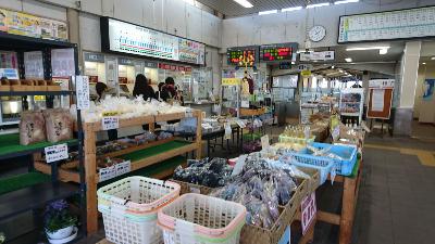 須坂駅構内の写真