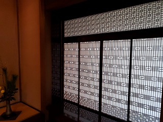 装飾された戸の画像