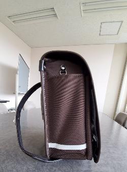 通学カバンの写真