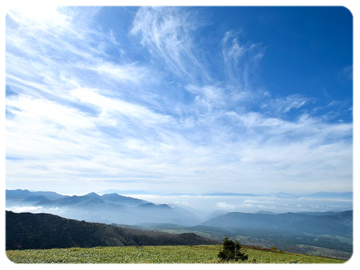 峰の原高原のキャンプ場からの眺めの写真。