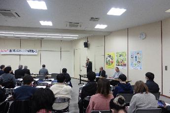 シルキーホールで行われた成果発表会の様子写真