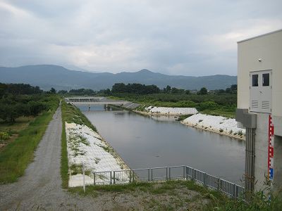 新堤外水路の様子の写真