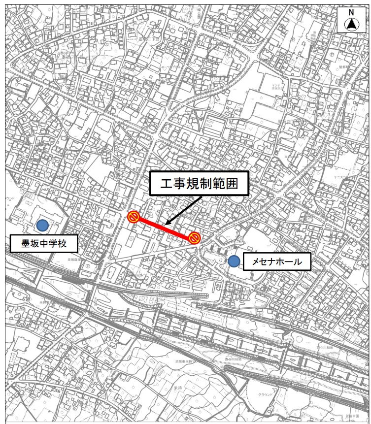 工事個所図。国道403号にある墨坂のローソンの交差点からメセナホールまでの区間です。
