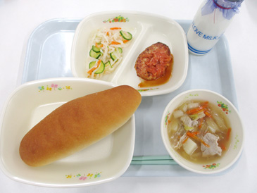 令和8年1月13日の小学校の給食の写真