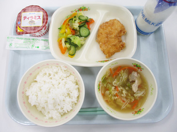 令和8年2月13日の小学校の給食の写真