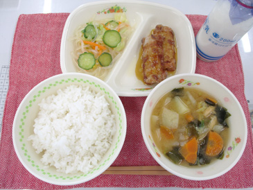 令和8年4月13日の中学校の給食の写真