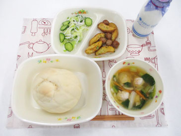 令和8年4月23日の中学校の給食の写真