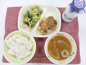 令和8年4月27日の中学校の給食の写真